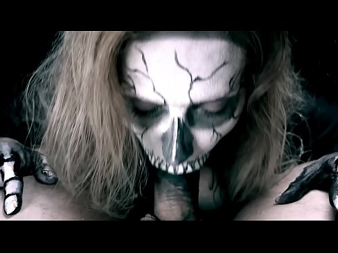 ❤️ Demon puella sugentem gallum cum nigro ore suo deglutivit cum . ❌ at la.serviporno.ru